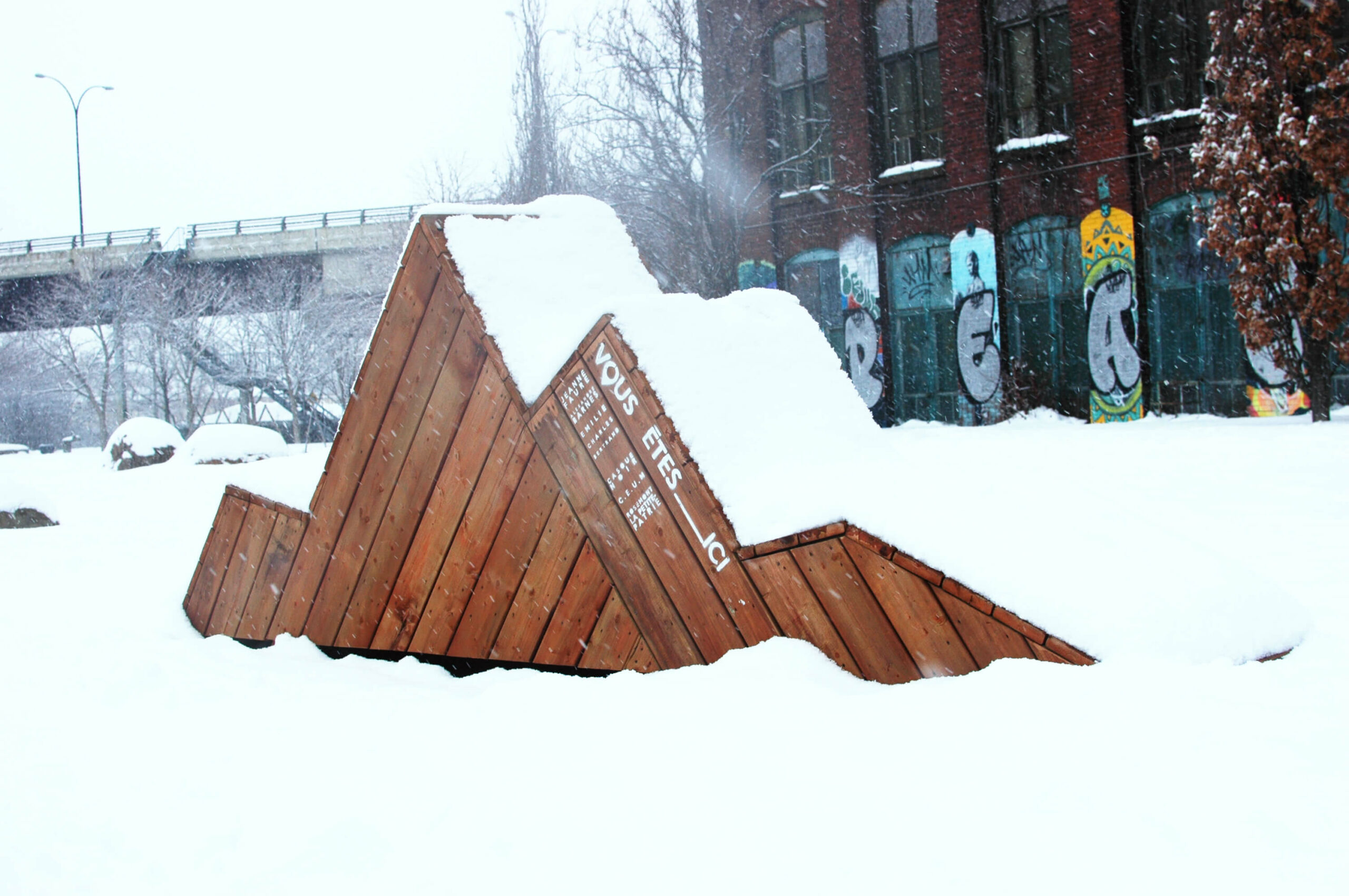 La structure sous la neige